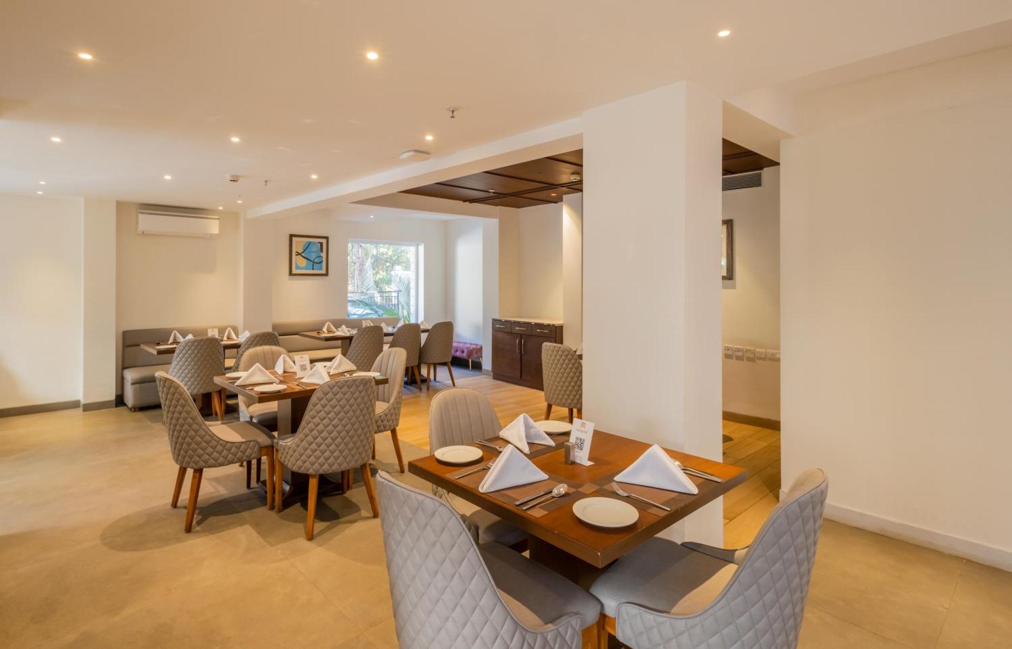 Artistry Suites Calangute Esterno foto
